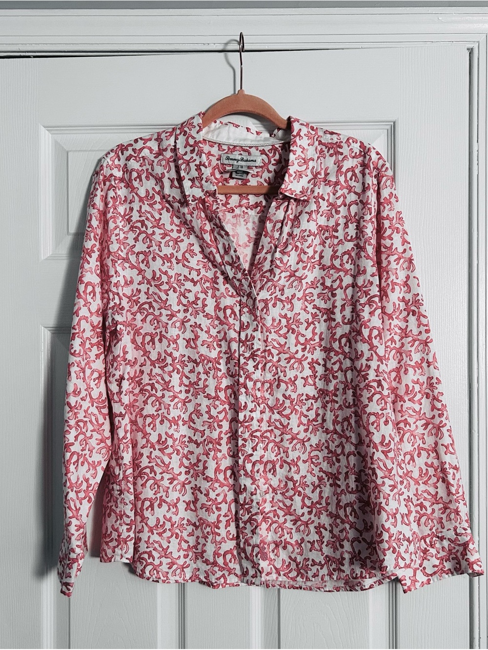 Tommy Bahama Linen Salmon-Pink Coral Print Button-Up Blouse, size Large